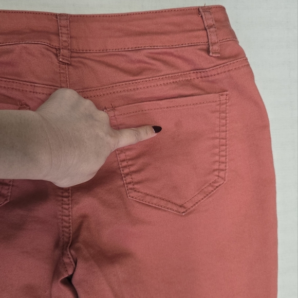 Women's Rust Jeans - Picture 10 of 10